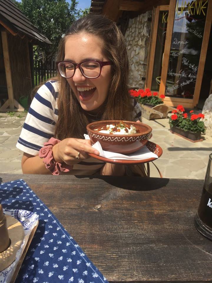 Sima nadšená z halušiek